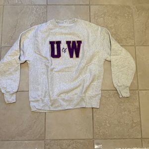 U of W champion reverse weave